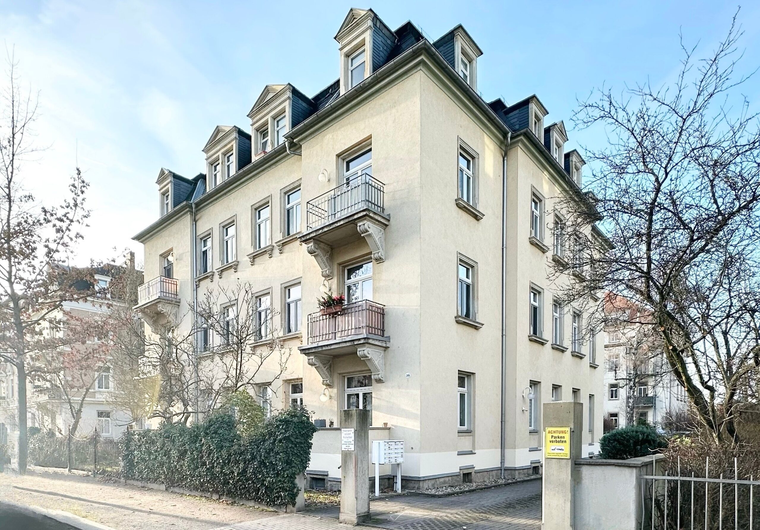 Sold Schöne geräumige 2 -Raum Wohnung mit Balkon in Striesen